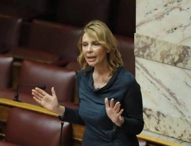 Κ. Παπακώστα: «Πρέπει να παραιτηθούν όσοι αναφέρονται στη δικογραφία της Novartis»